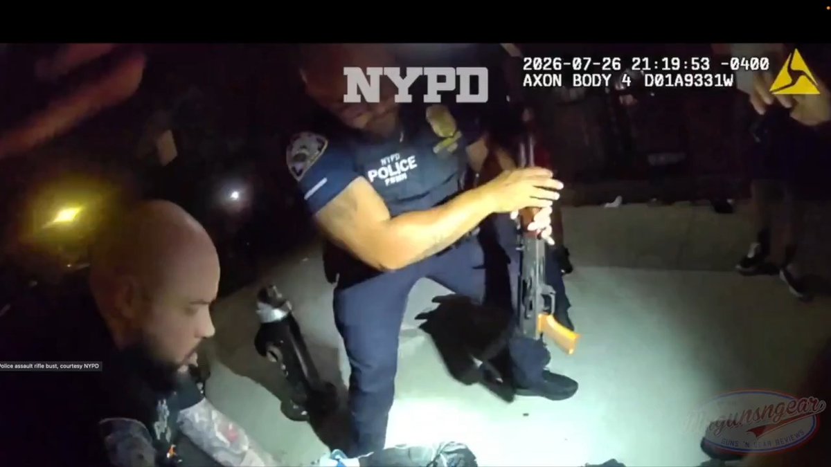 Teenager arrested this weekend in New York City whilst concealed carrying an AK pistol. ...and I'm over here like, "Man, I don't feel like carrying the Glock 19 today. S&W Shield Plus it is 😂 Concealed carry accordingly.... #CityLife #draco #crime #cops #ConcealedCarry #EDC #kalashlife #urban #NYPD #democrats