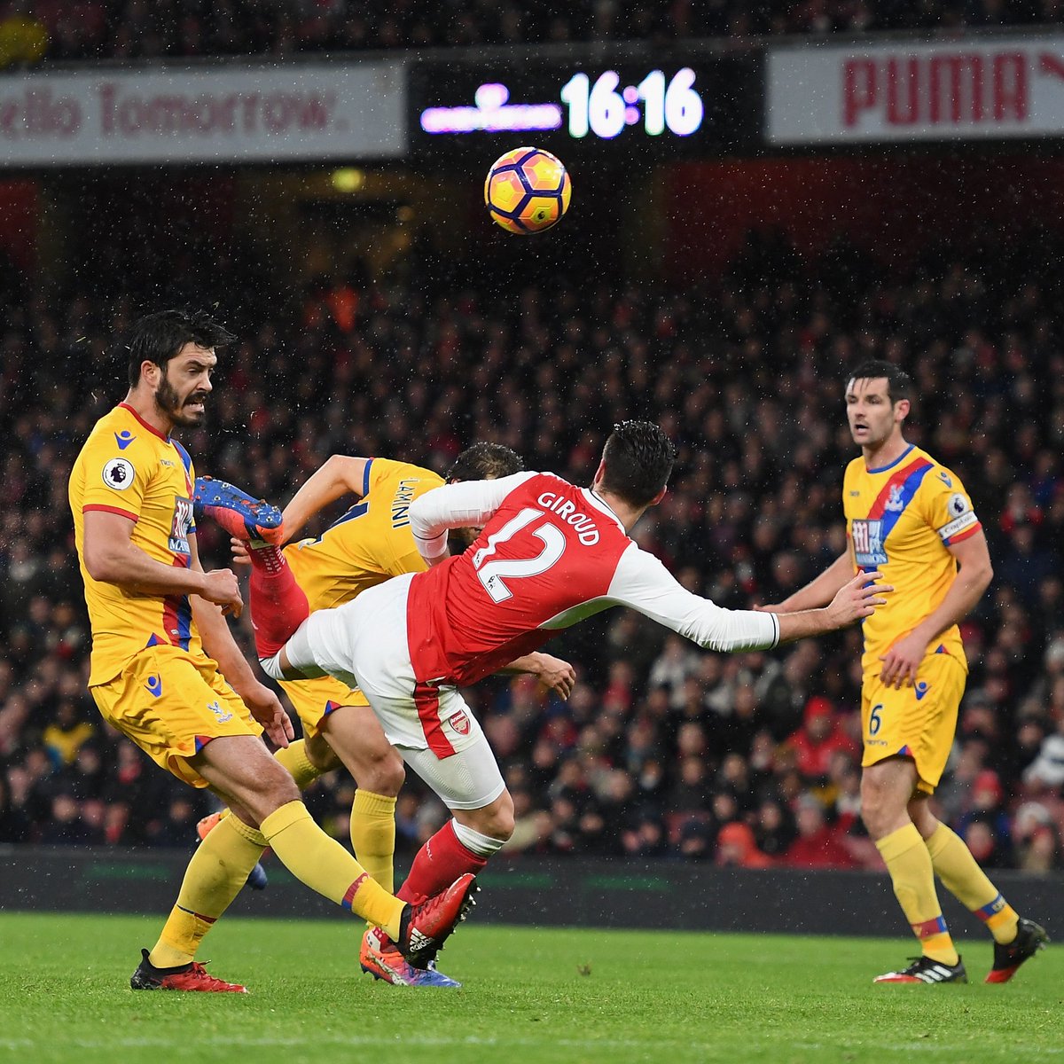 This is one of the greatest goals in the history of football🔴 Puskas worthy🎖