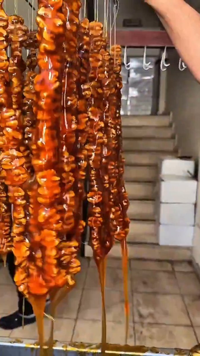 Şundan olsa da yesek. Bu Maraş cevizli suçuğudur, aksini iddia eden de Elazığlıdır.