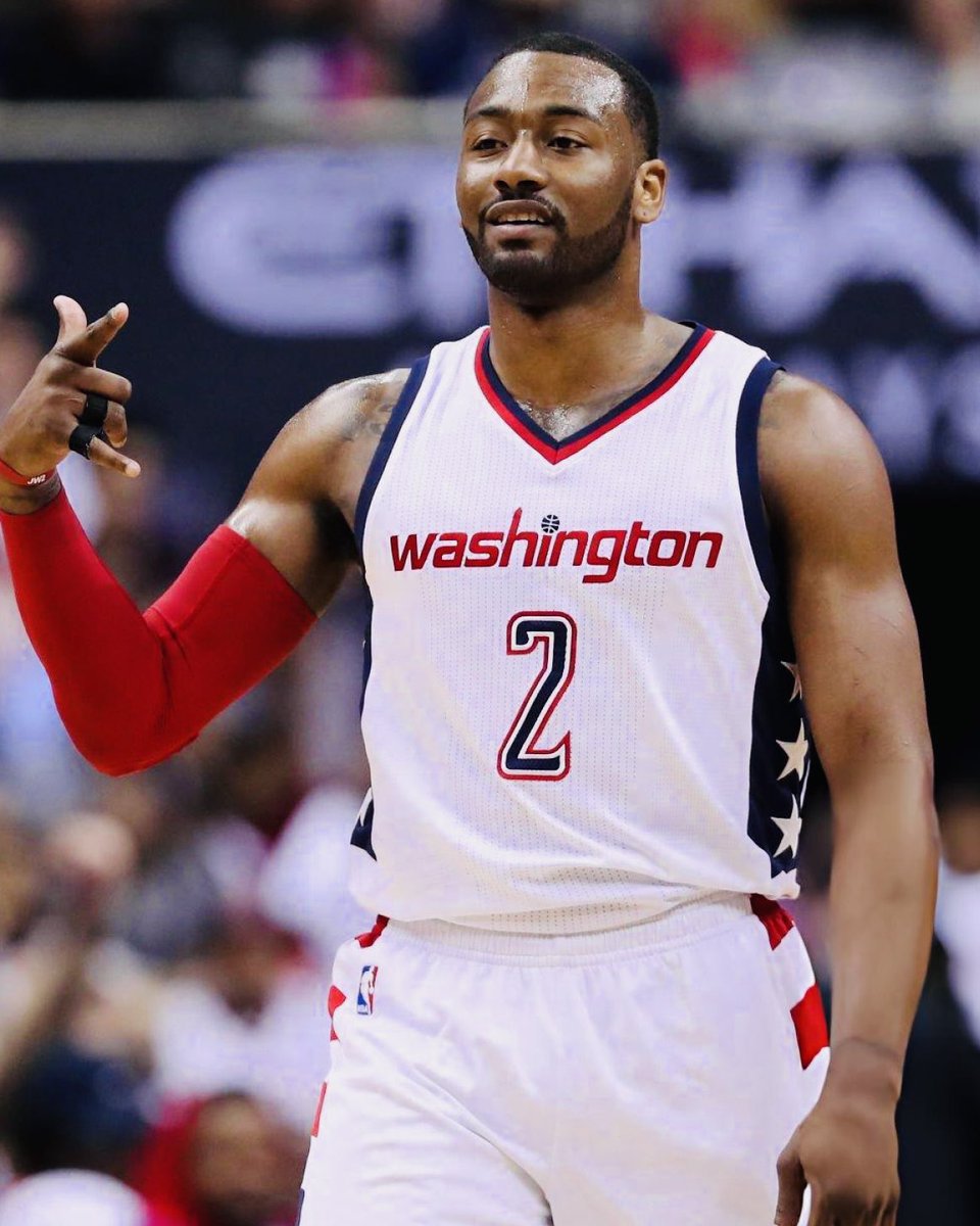 John Wall puts on a show, finishing with 32 points and 14 assists in an ECR1 Game 1 win over the Hawks! (2017) 32 PTS 14 AST 4 REB 1 BLK 50% FG (12/24) 100% FT (6/6)