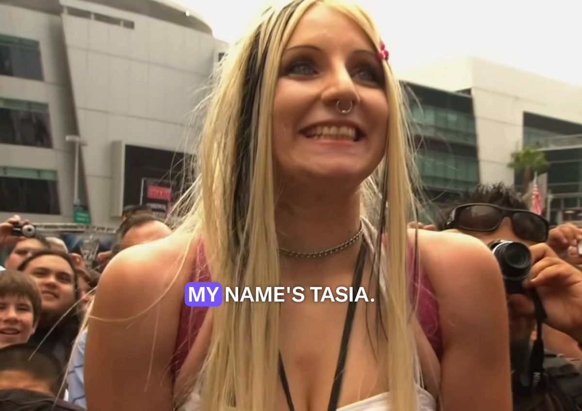 FOOTAGE OF A RANDOM FAN IN THE AUDIENCE TRYING TO RIZZ BATISTA AT SUNMER SLAM AXCESS IS WILD 😭