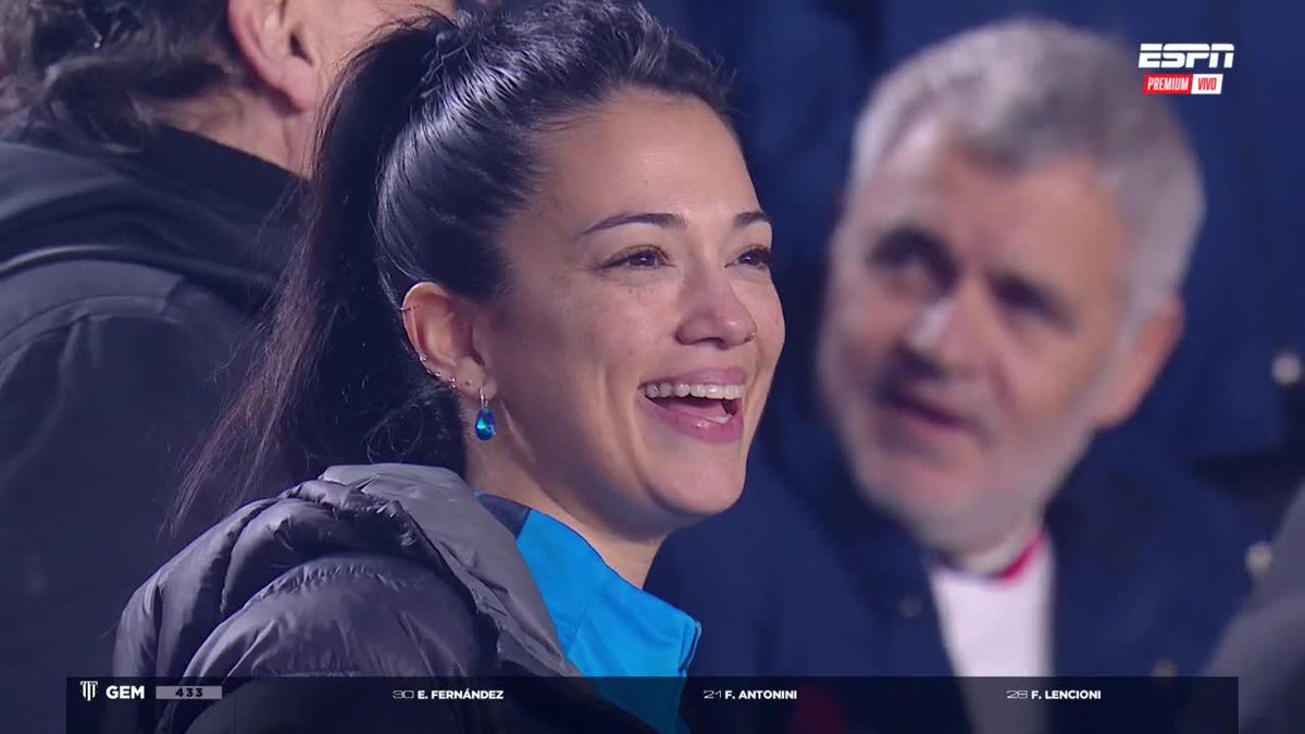 "EL QUE NO SALTA ES UN INGLÉS." Los hinchas de San Lorenzo en el Nuevo Gasómetro recuerdan lo hecho por la Selección Argentina en el Mundial. 📺 ESPN Premium | Suscribite al Pack Fútbol en