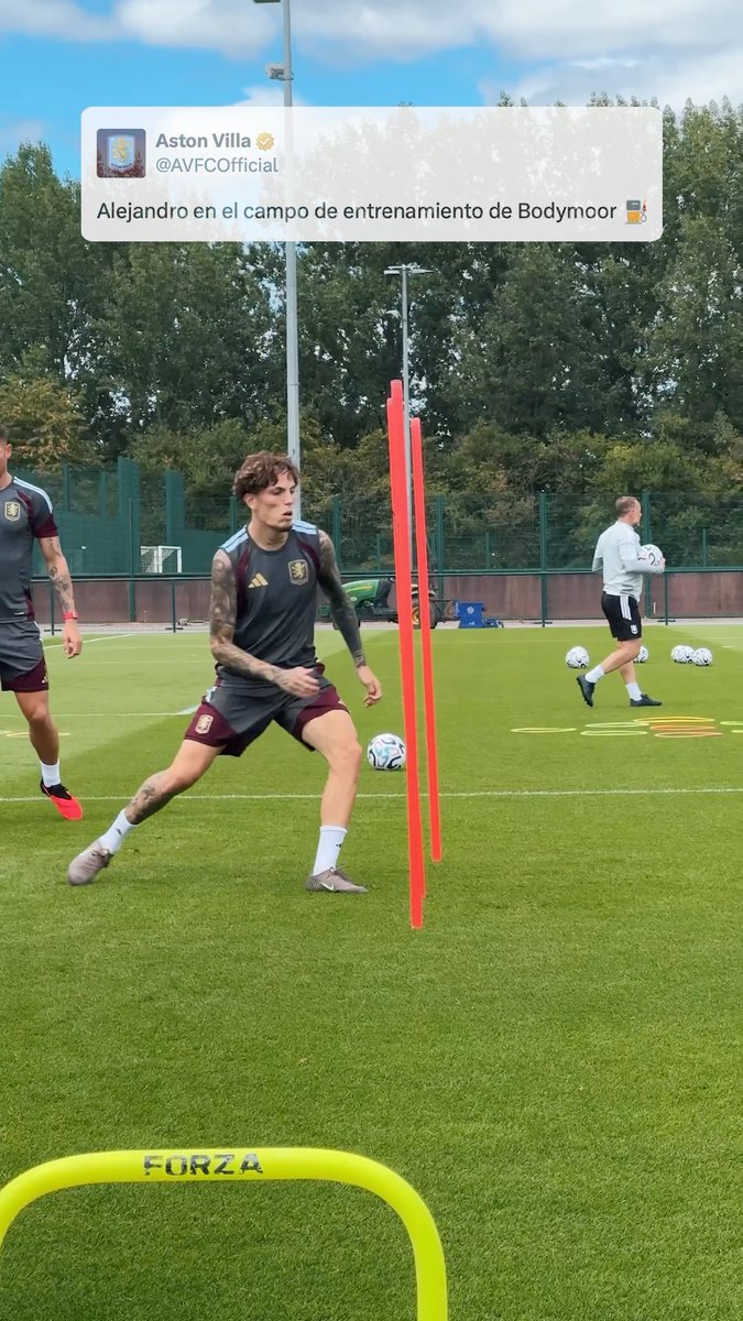 Alejandro Garnacho ya entrenó con su nuevo equipo, el Aston Villa 👏🌱. Vía: AVFCOfficial / X