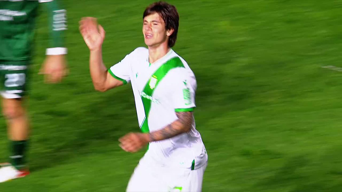 ¡PRIMERA SONRISA PARA EL TALADRO EN EL CAMPEONATO! Banfield lo ganaba cómodo, sufrió al final pero gracias los goles de Tiziano Perrotta y Bruno Sepúlveda, venció 3-2 a Sarmiento para sumar su primer triunfo en el #TorneoClausura.