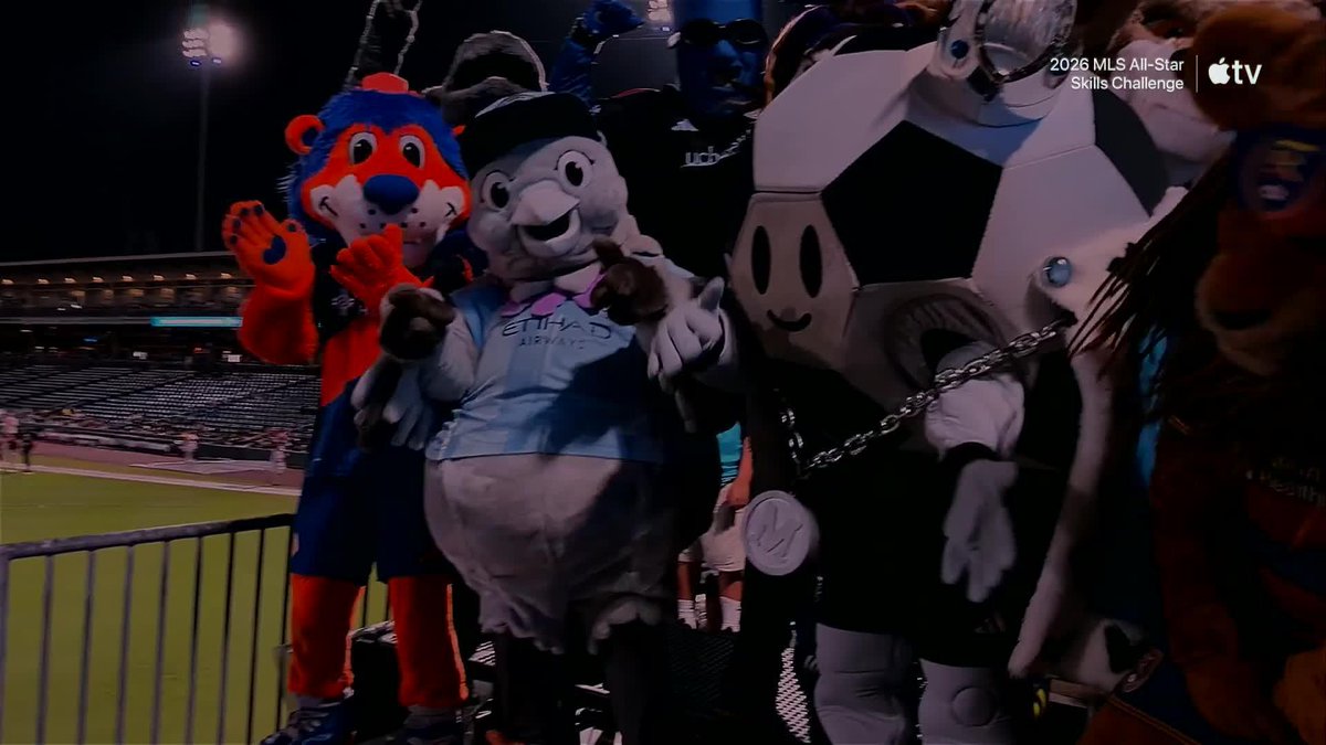 The first-ever relay challenge DELIVERED. 🍿 With a faster time, Liga MX take the Relay Challenge pres. by AT&T.