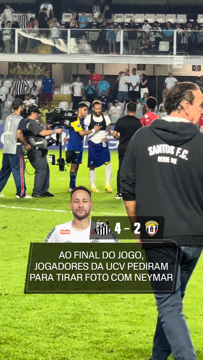 ELES AMAM O NEYMAR! 🥰 Mesmo com a derrota por 4 a 2 para o Santos, jogadores da Universidad Central-VEN aproveitaram o fim da partida para pedir fotos com Neymar. 👉 Assista aos jogos da SUL-AMERICANA, pela ESPN no Plano Premium do #DisneyPlus! #SulAmericanaNaESPN #Santos #Neymar