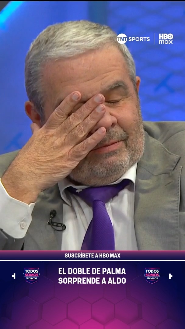 🤣🎙️⚽ En #TSTxTNTSports viajamos al pasado y lo pasamos increíble con @elclaudiopalmachileno, ¿verdad que si, Aldo?