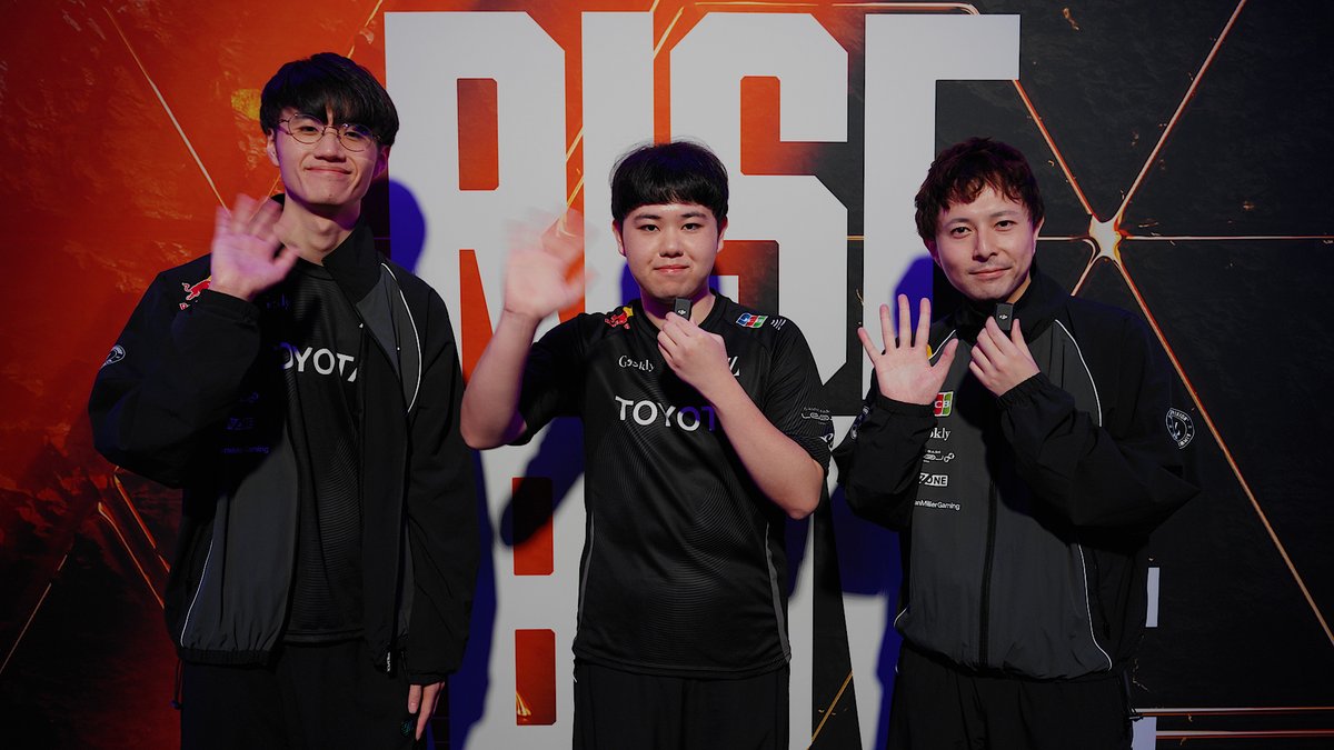 SF部門、いざEWCの舞台へ!🇫🇷 初戦は火花散る、同門対決🤝 熱い応援をよろしくお願いします! ZETA ひぐち HIGUCHI🧸 ZETA ヤマグチ YAMAGUCHI ZETA じゃじい Jazzy #ZETAWIN #EWC26
