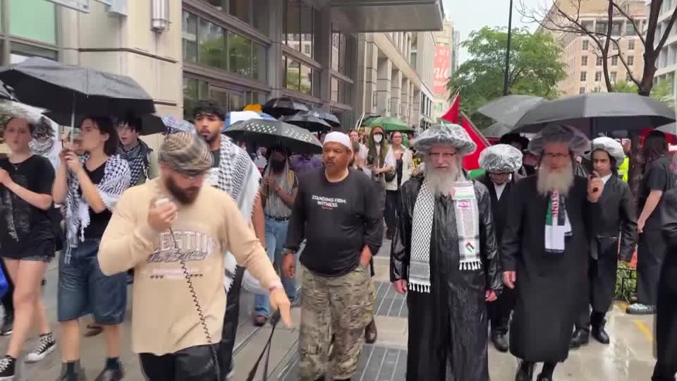 Protesters rallied against Israeli Prime Minister Benjamin Netanyahu's Washington visit, amid criticism over his Middle East policy and the Iran conflict