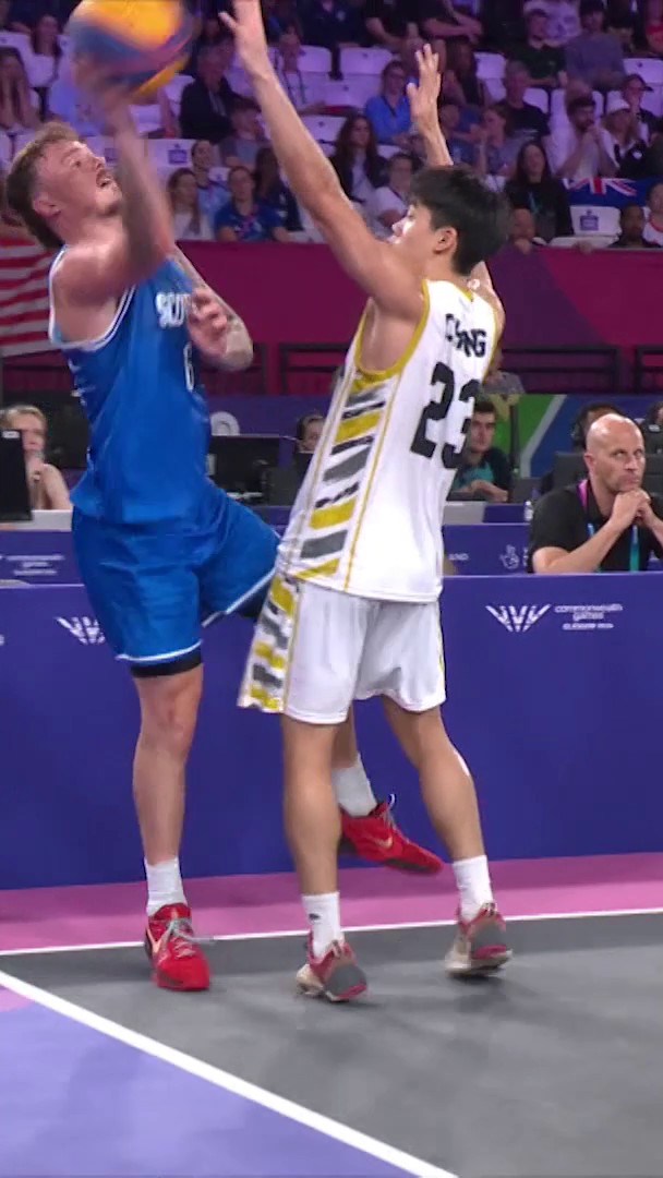 BUZZER BEATER! 🚨 This outrageous shot by Scotland's Kyle Jimenez stood to send the host nation to the 3x3 basketball semi-finals 🤯