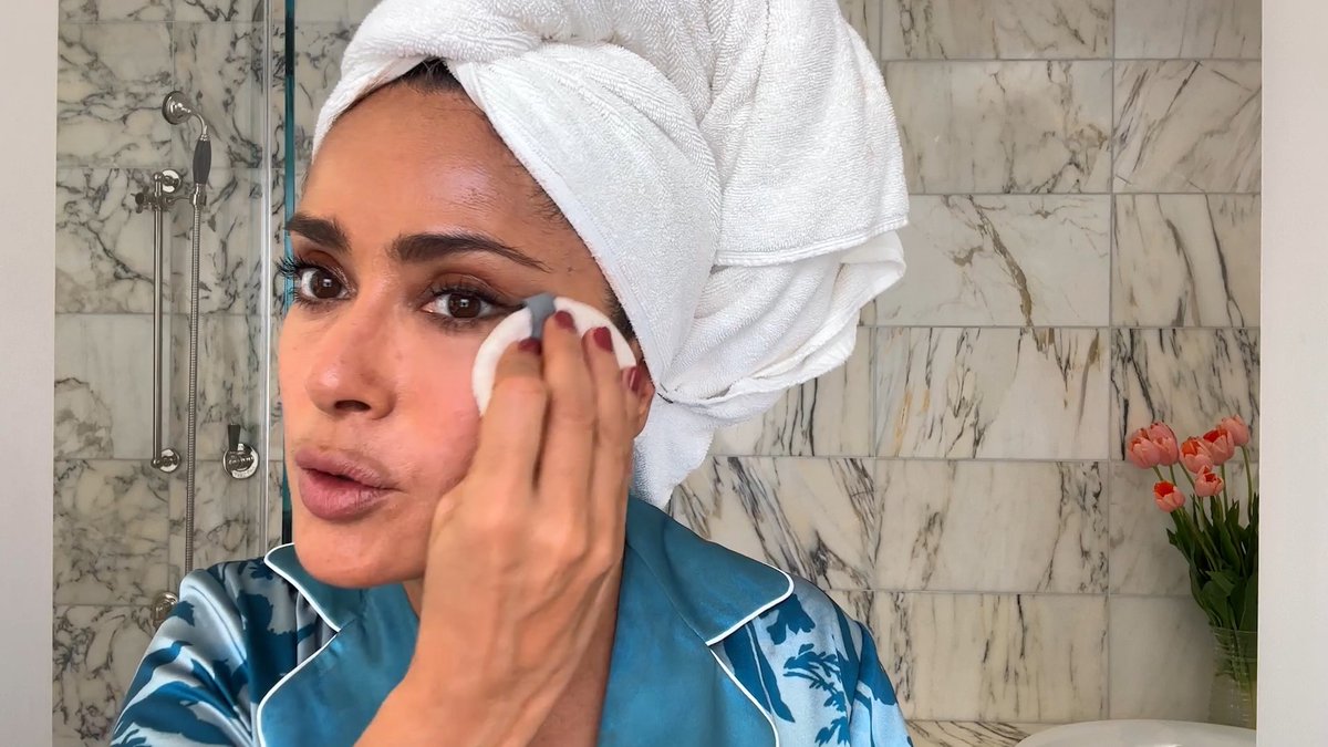 Actor Salma Hayek Pinault shares her go-to techniques including her “beauty sandwich” method.