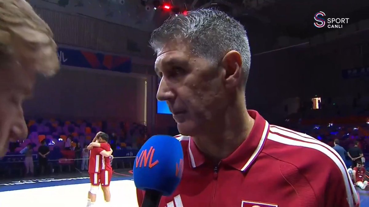 A Milli Erkek Voleybol Takımımızın başantrenörü Slobodan Kovac'ın maç sonu röportajı! 🎙️