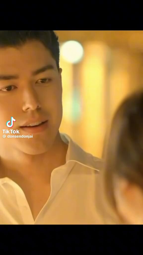 " ชอบกันแล้วให้เป็นเพื่อนกัน เพื่อนพ่อมึงดิ " " กุยังเจ็บอยู่นิดๆน่ะครับ เหมือนมดกัดนิดเดียว " คือฮีโตมาพร้อมคุณธีร์ดูละครเรื่องเดียวกัน แค่แสดงออกน้อยกว่า แต่ในหัวมีไม่น้อยอะเข้าใจปะ 5555252525525555555555 พอตัดแบบนี้แล้วโดนเส้นมาก