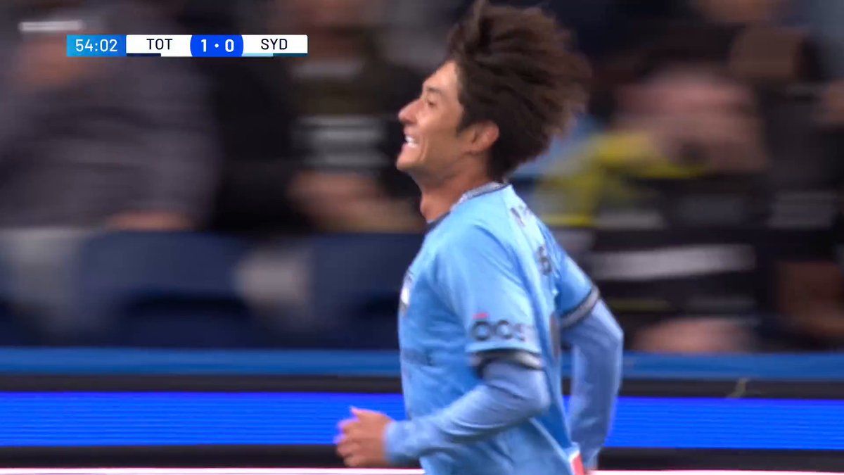 🇦🇺🔥 Takahiro Sekine equalises for Sydney FC against Tottenham, the perfect way to introduce himself to the home crowd. Capitalises on a loose ball from Kota Takai.