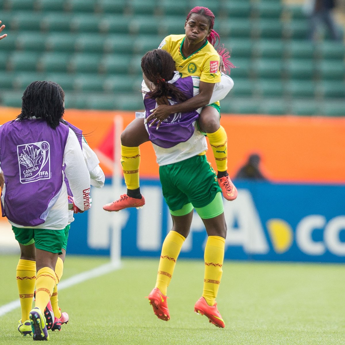 This header from Madeleine Ngono Mani! 👏🇨🇲 #FIFAWWC