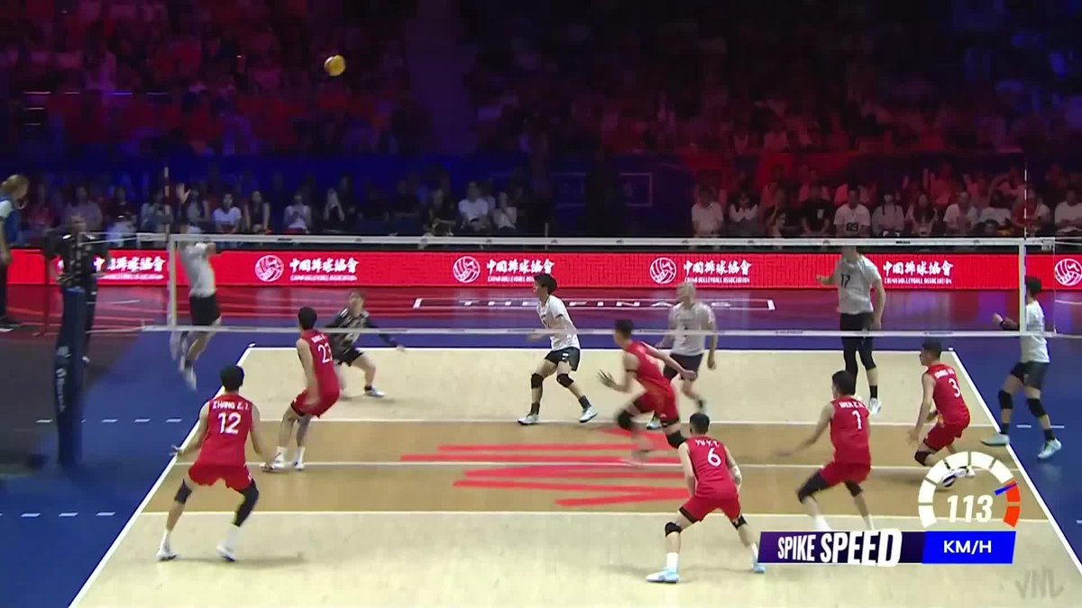 #VNL2026: ๐ฏ๐ต JAPAN CLOSE IN! ๐ฅ Japan have taken the lead in Set 4 and are edging closer to a semifinal spot in Ningbo. ๐ Can China rally in front of their home crowd and force a deciding set? ๐บ LIVE NOW on VBTV: ๐ #BePartOfTheGame #Volleyball