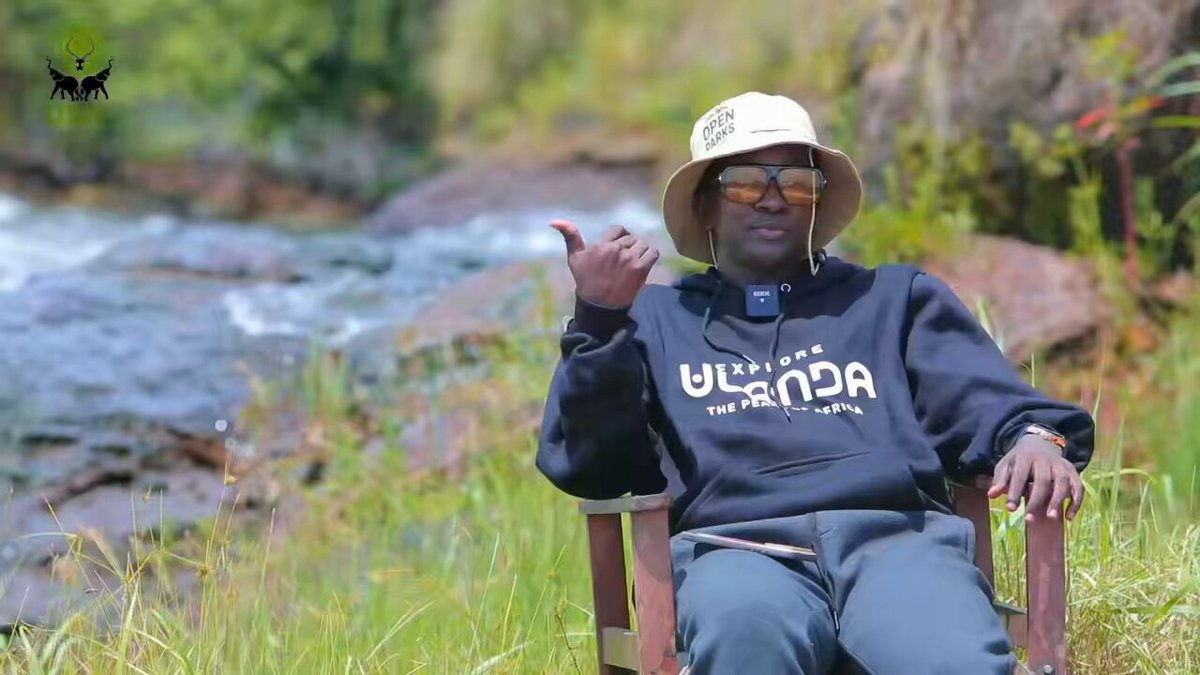 Chicken chickens is doing well in his new career as a Tourism influencer Next I want to listen from THE ÁĹĹÀŃ ĆÓÚÑŤÝ 🇺🇬