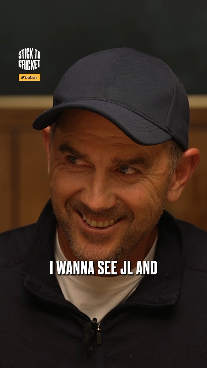 "You're the most Aussie through and through!" 🇦🇺 Could Justin Langer really wear the Three Lions? 😅