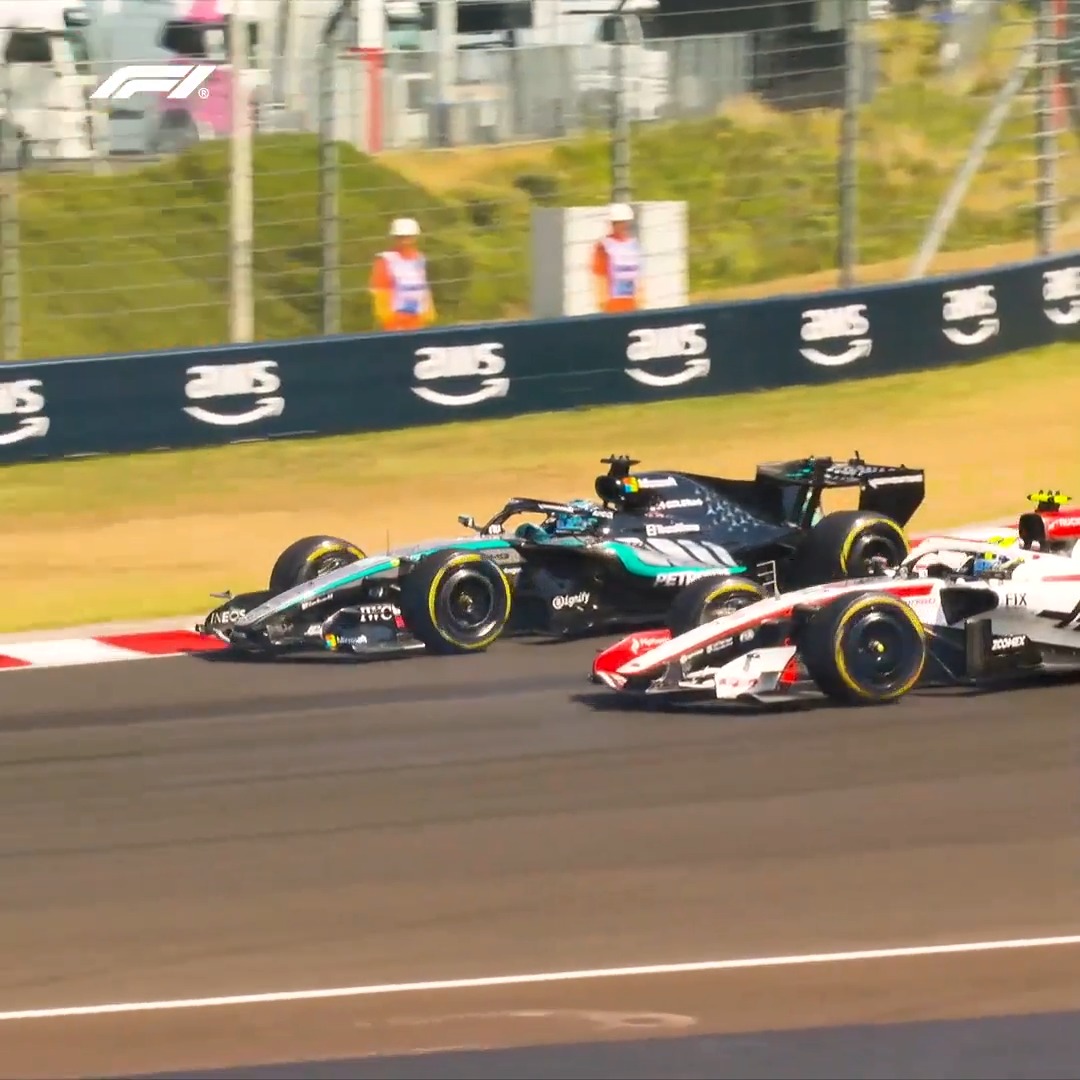 George Russell tumbled down the order at the start but the Mercedes man fought his way back into the points 💪 #F1 #HungarianGP