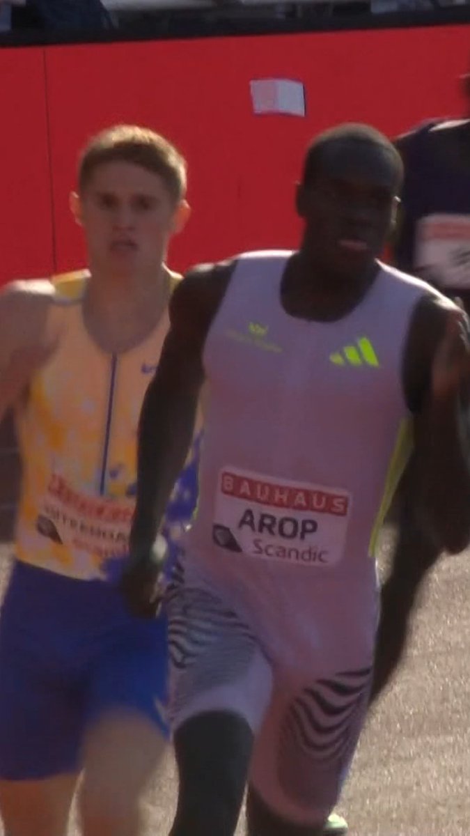 INSANE FINISH 😮 That is how you #DiamondLeague 💎 debut 👏 Teenage Cooper Lutkenhaus impressed us all at #StockholmDL 🇸🇪 taking the 800m in 1:42.70 🔥