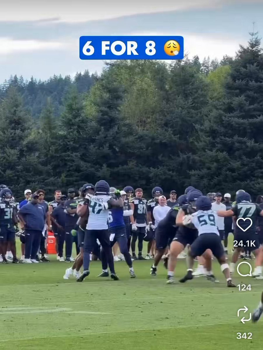 Jadarian Price gets open and makes an amazing Willie Mays style catch for a Touchdown at the Seahawks practice! Jadarian 🎥 IG Seattle Seahawks