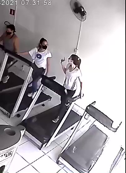 "esse ano vou ser fitness" eu no primeiro dia: