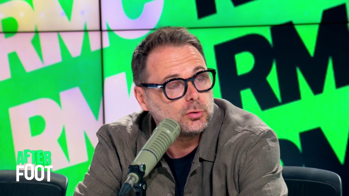 🗣💬 "Il l'a déjà tué le foot, il va l'achever. Depuis qu'il est arrivé au pouvoir, il a fait exploser les revenus de la FIFA mais il n'a rien fait de bien pour le foot." David Gluzman s'inquiète du projet de Gianni Infantino qui souhaite "vendre la Coupe du monde".