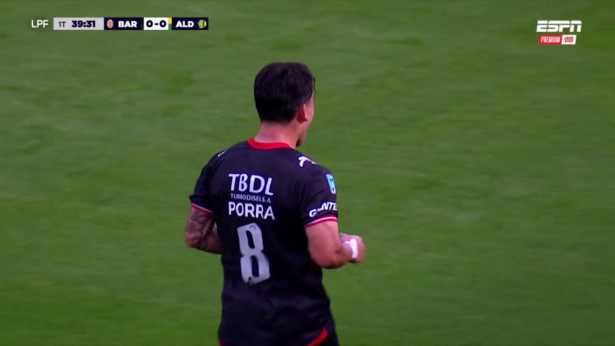 🔥 ¡IMPENSADO VUELO DE LA PELOTA Y GOLAZO DE BARRACAS PARA EL 1-0 PARCIAL vs ALDOSIVI! ▶️ ESPN Premium | Suscribite al Pack Fútbol | #TorneoClausura 🇦🇷