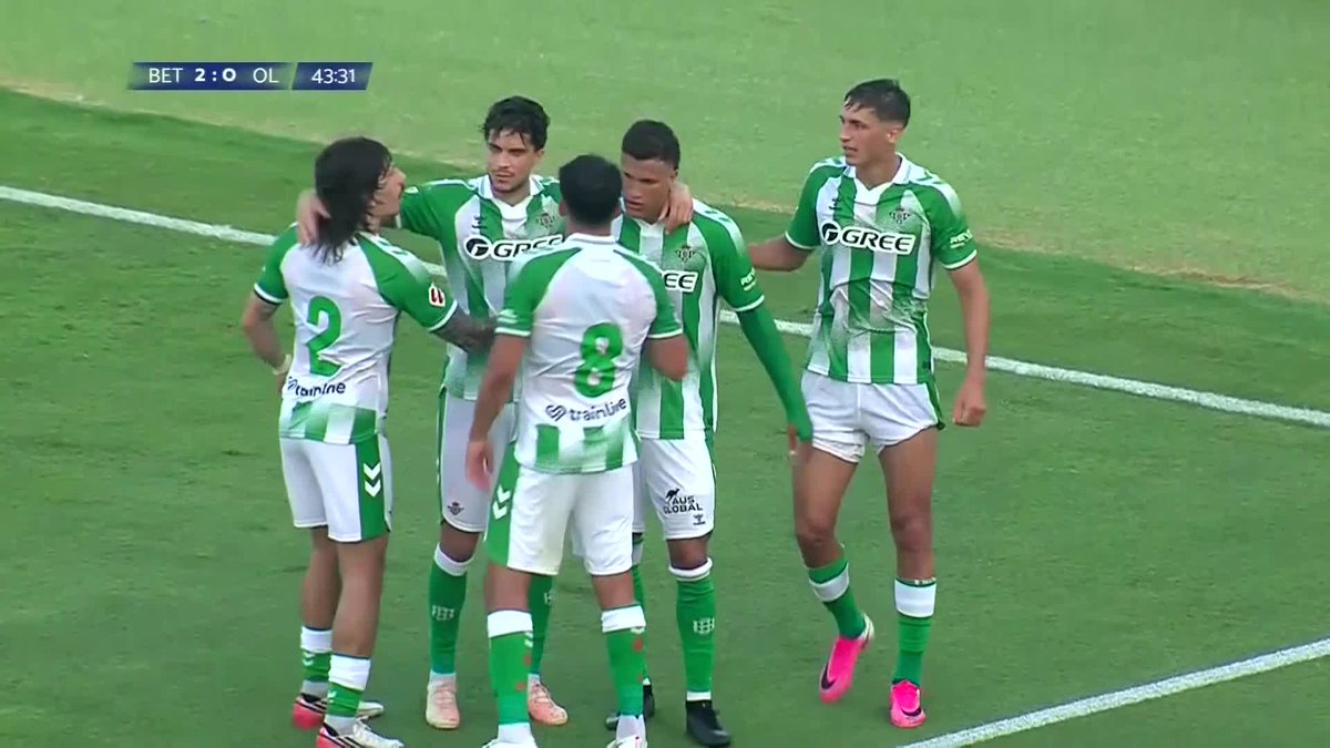 Real Betis double their lead 🌴 Nelson Deossa heads in from a Pablo Fornals corner to make it 2-0 against Lyon 🙌