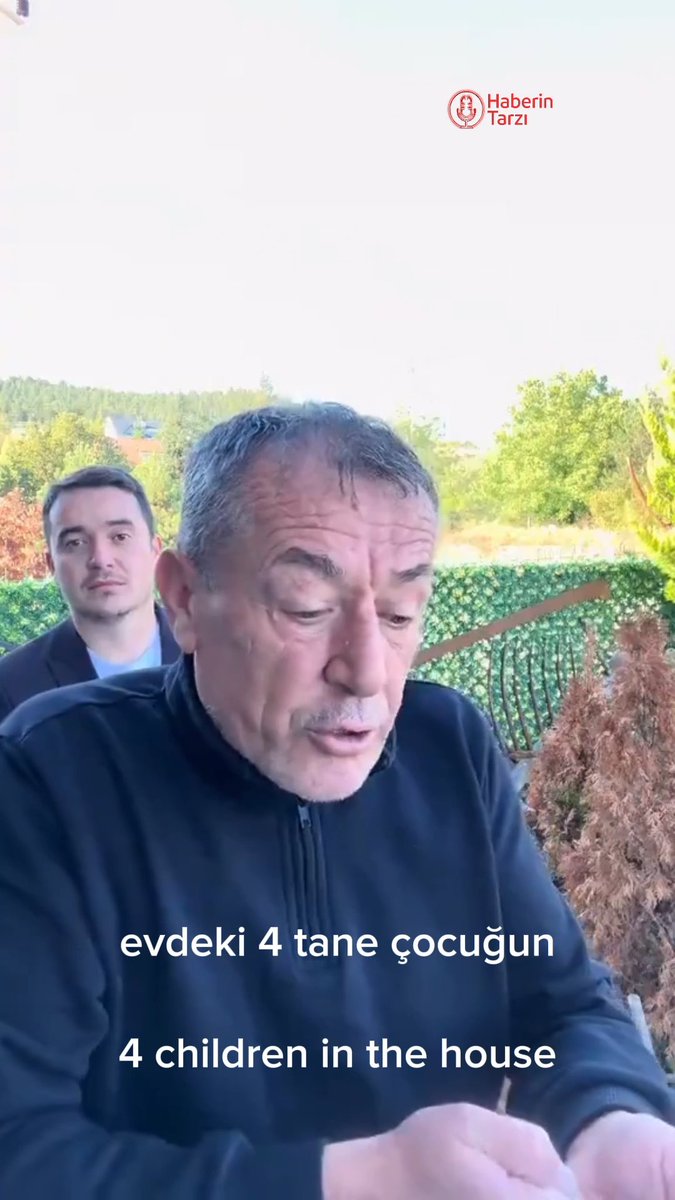 Oğlu için kız istemeye giden baba, kız tarafının düğün için istediği upuzun listeyi paylaştı. "Elinizi vicdanınıza koyun kim haklı kim haksız Allah aşkına bana akıl verin". 📌 500 bin TL başlık parası. 📌 30 Gramdan 10 tane bilezik. 📌 Kızın babasına ve erkek kardeşine iki takım elbise, altın saat, iPhone telefon. 📌 Kapıyı tutana, kapı arası yarım altın 📌 8 Çeyrekli bilezik 📌 Gelin adayının, teyzesinin kocası rahmetli olmuş onun üç tane bebesi için giyeceği kıyafetler 📌 Gelinin kız kardeşine 2 tane bilezik 📌 Yarım metre Halep zinciri 📌 Evdeki 4 tane çocuğun okul masrafları için ömürlük yardım. (ne alakaysa bende anlamadım aw)