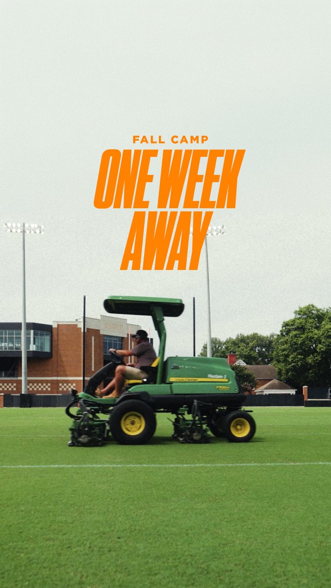 7 days until fall camp #GBO 🍊