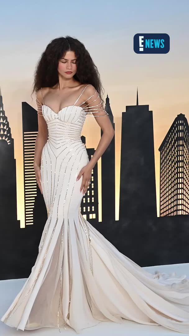 Zendaya has done it again.🕸️✨ She looks ethereal at the "Spider-Man: Brand New Day" UK premiere in London.