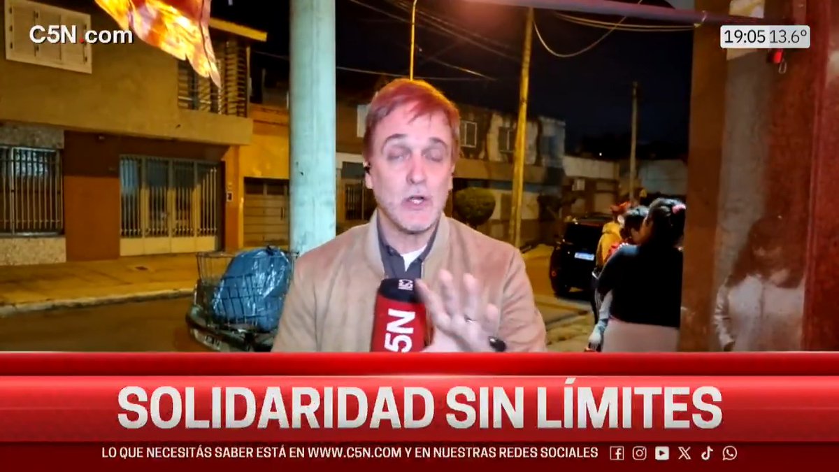 🙌 Solidaridad sin límites en La Tablada: tiene una rotisería y ayuda a los que menos tiene | Por Justo Lamas 🐦 #C5N 📲 Mirá el vivo: