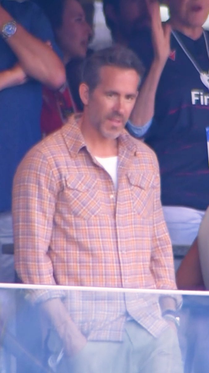 Ryan Reynolds was treated to his first 'You'll Never Walk Alone' at Yankee Stadium 😲 Liverpool fans pack the stands to watch their side face Reynolds' Wrexham 🔴 #StanSportAU #Liverpool #Wrexham