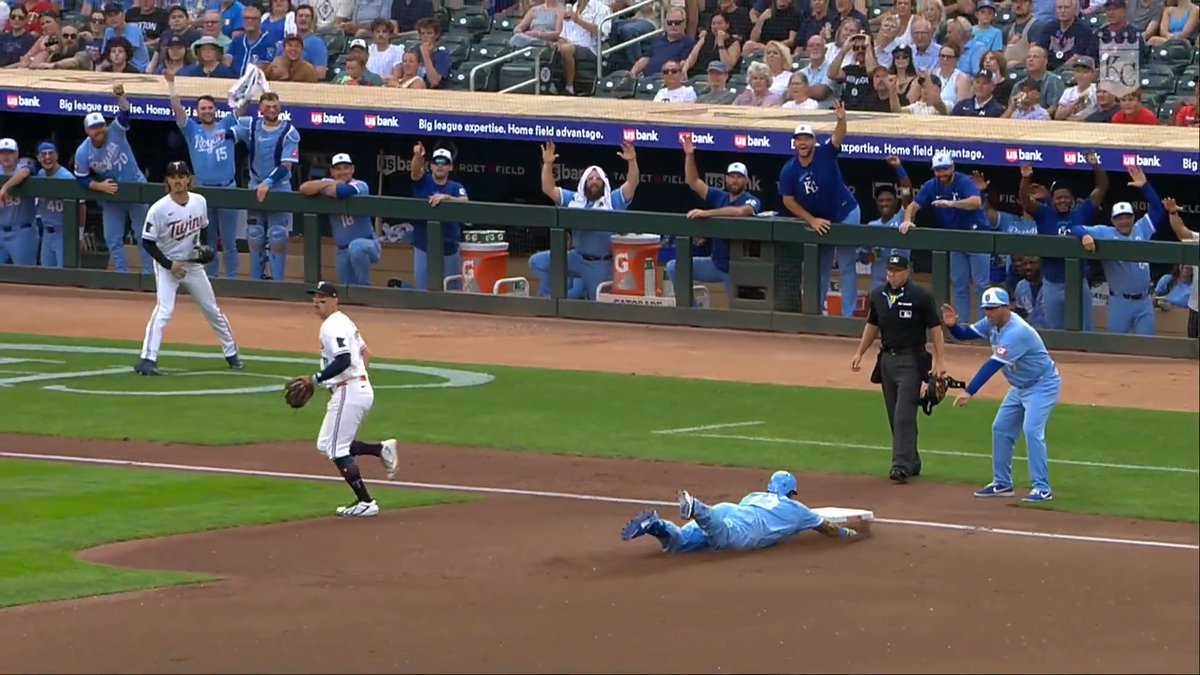 BLINK AND YOU’LL MISS HIM, A TRIPLE FOR SALVADOR PEREZ⚡️⚡️⚡️