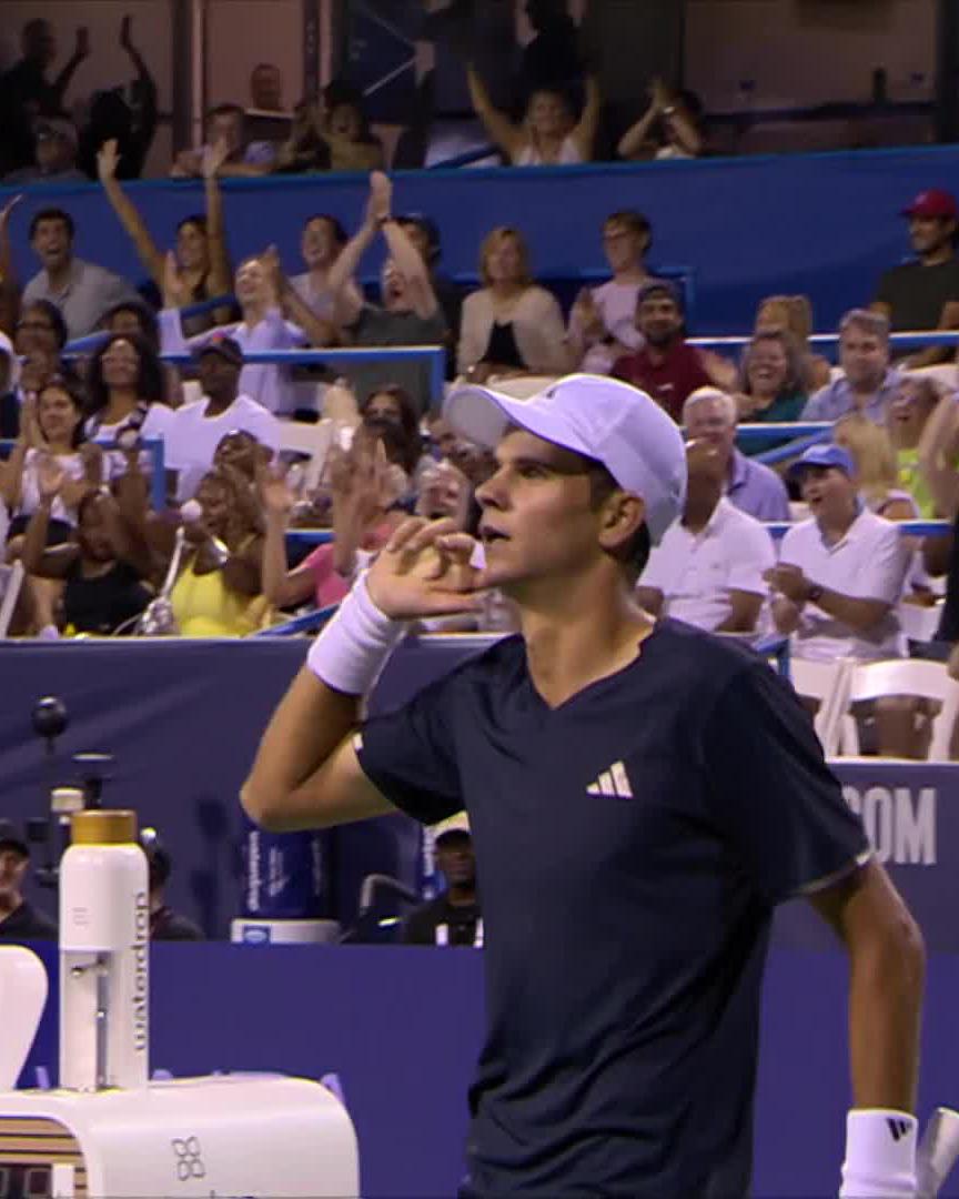 "I think he won the point three times!" 🤯 Rafael Jodar refused to lose this point #MubadalaDCOpen