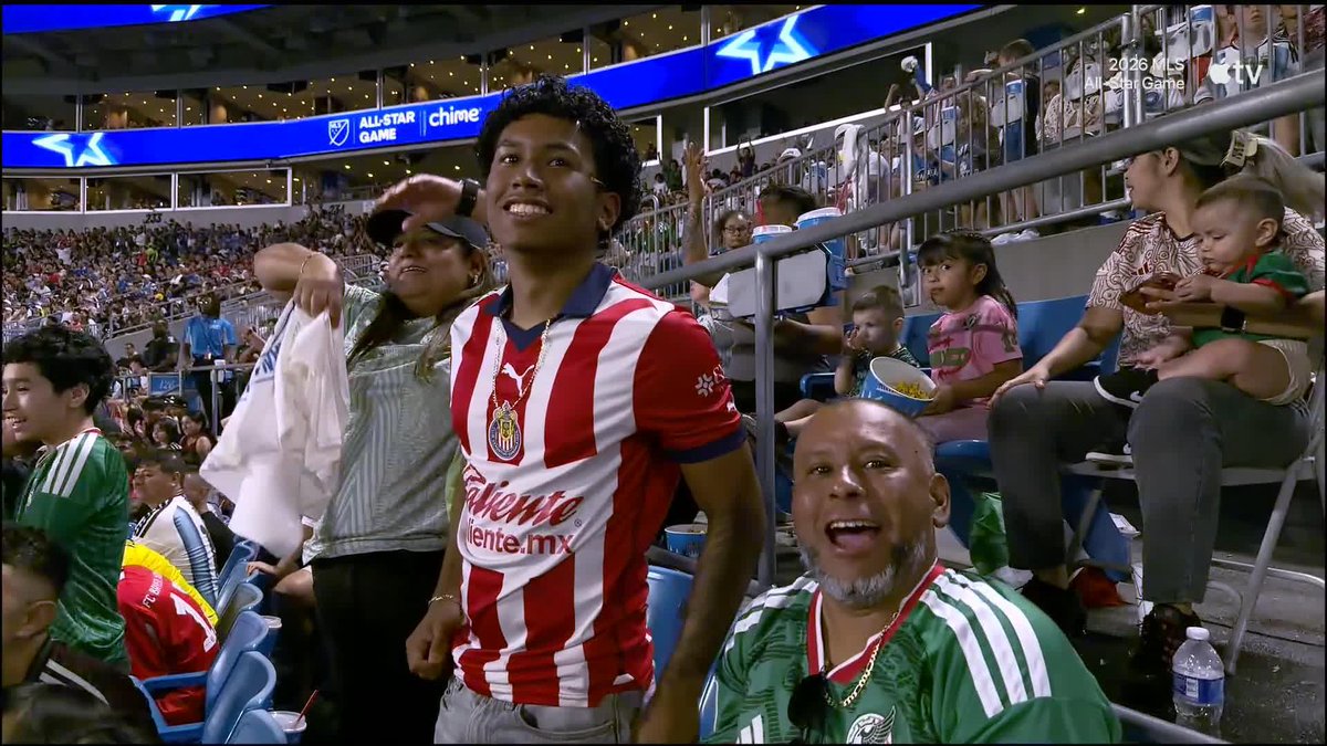 ¡Gooool de Salomón Rondon! ⚽🔥 El delantero de Tuzos acorta distancia en el marcador del #MLSAllStarGame ⭐ Las estrellas de la MLS se enfrentan a los mejores de la LIGA MX el 29 de julio. Ve el #MLSAllStarGame 2026 en vivo en @appletv.