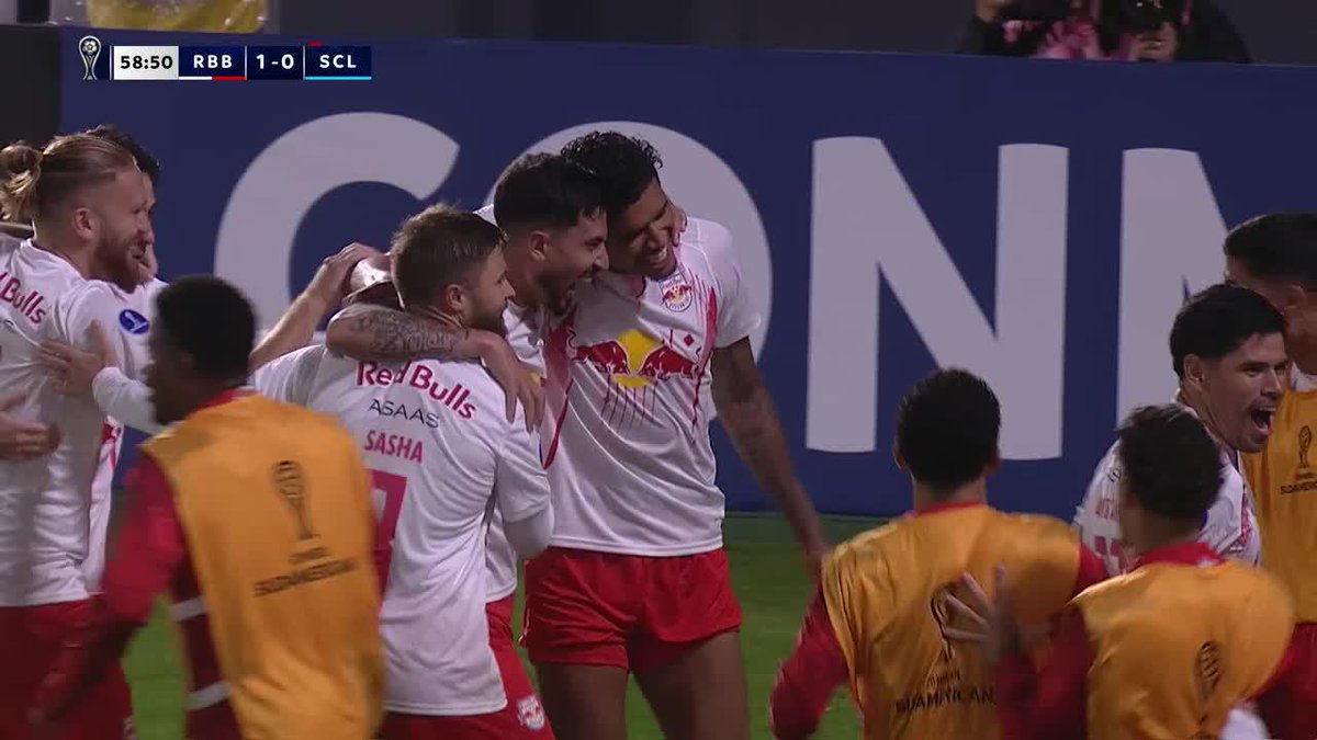 DOS CABEZAZOS EN EL ÁREA, ES GOL… ¡Y CLASIFICACIÓN! Lucas Barbosa la bajó y Pedro Henrique definió para anotar el 1-0 que le dio a Bragantino el pase a Octavos de final ante Sporting Cristal. Ahora, lo espera Atlético Mineiro.