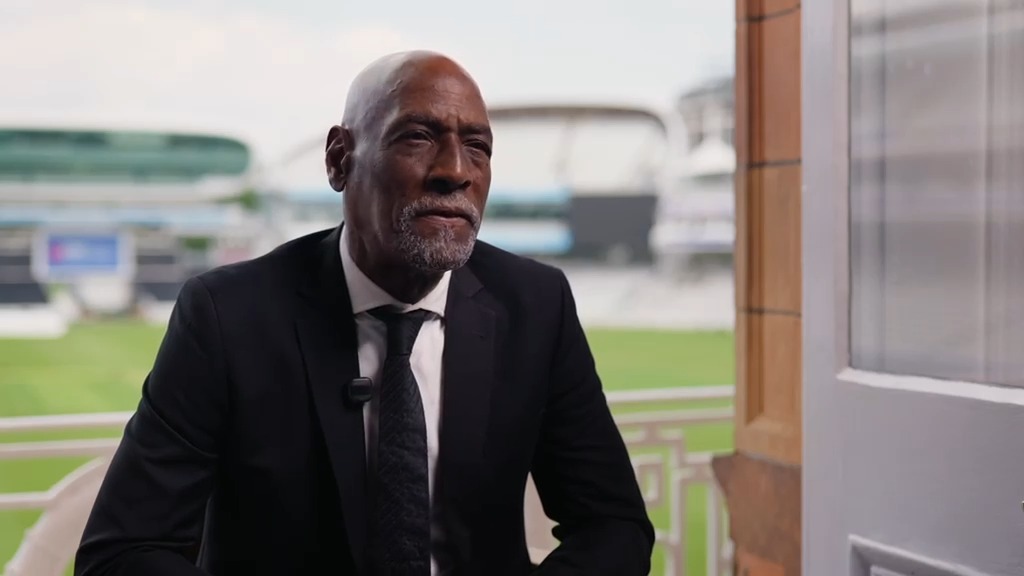 Sir Viv Richards giving a tribute to Sir Garfield Sobers.