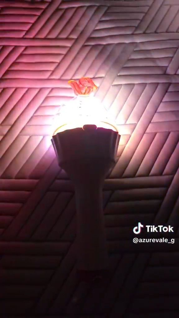 someone tested the light colors on the new manbong AND THEY ARE SO PRETTY AND TOTALLY BRIGHTER!?!?!?!! 😍😍😍😍😍😍😍😍