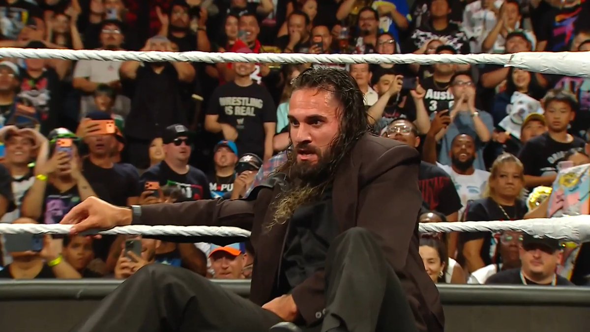 STOMP! Seth Rollins ko mila last laugh before #SummerSlam! 👀 💥