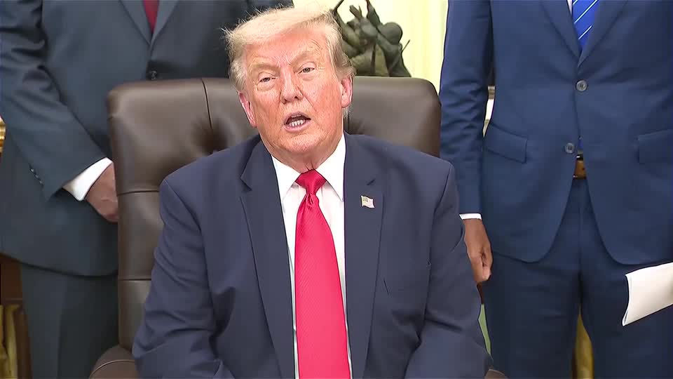 US President Donald Trump says British Prime Minister Andy Burnham plans to open the North Sea to oil development, calling it a potential boost to the UK economy