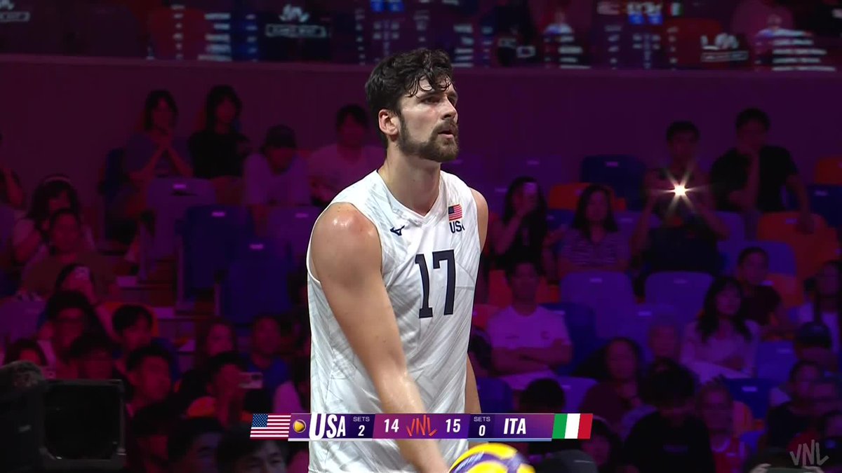 #VNL2026: 🇺🇸 124 KPH ACE TIES THE SET 😱💥 📺 LIVE NOW on VBTV: 🏐 #BePartOfTheGame #Volleyball #VNLFinals