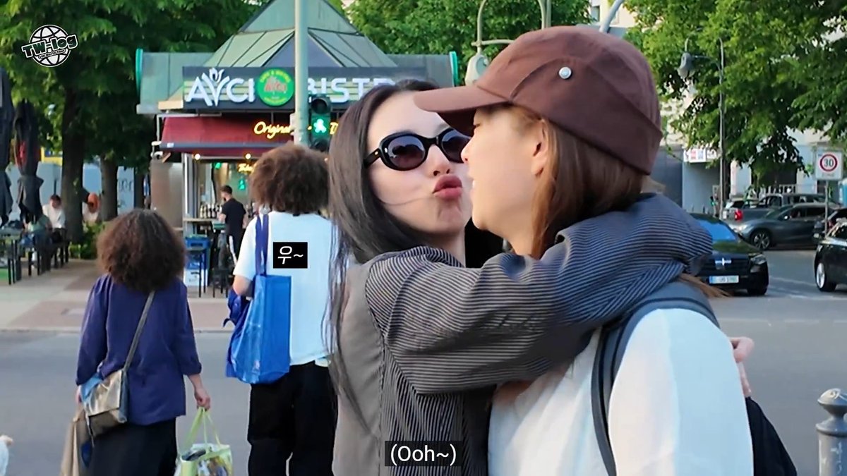 Chaeyoung's 3 step self-defence plan if she meets a bad guy and trying it on Jeongyeon but ends up hugging and kissing her 😭 1. Poke their eyes 2. Hit the solar plexus 3. Kick them in the crotch