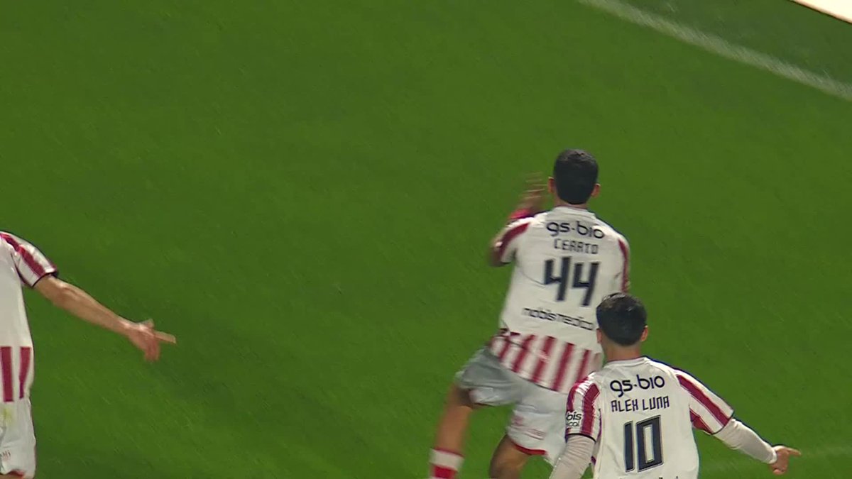 #ParaguayosPorElMundo Gol de Héctor Bobadilla en la Primera División de Argentina. Platense cayó 2-1 ante Instituto de Córdoba.