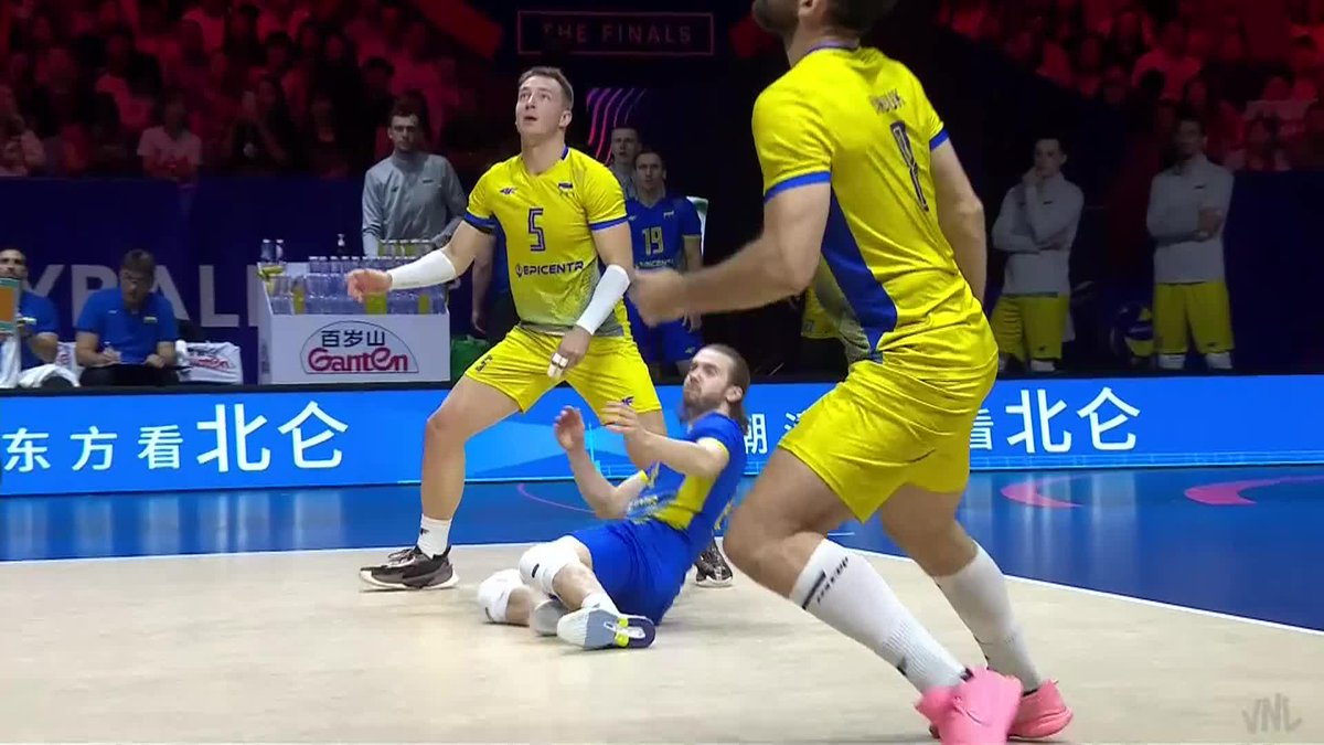 #VNL2026 The last Quarterfinal is here. 🏆🔥 Poland 🇵🇱 and Ukraine 🇺🇦 are battling for the final spot in the Semis! 📺 Watch live on VBTV: 🏐 #BePartOfTheGame #Volleyball #VNLFinals