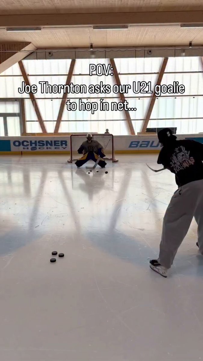Imagine being a 20-year-old goalie in Switzerland and Joe Thornton asks you to get on the ice so Auston Matthews can rip some shots on you. 😱 (🎥: Hockey Club Davos)