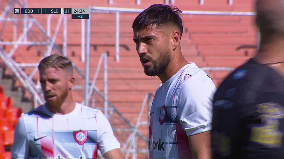 Día 681 en prisión. Tu madre vs Emiliano “Dibu” Martínez.