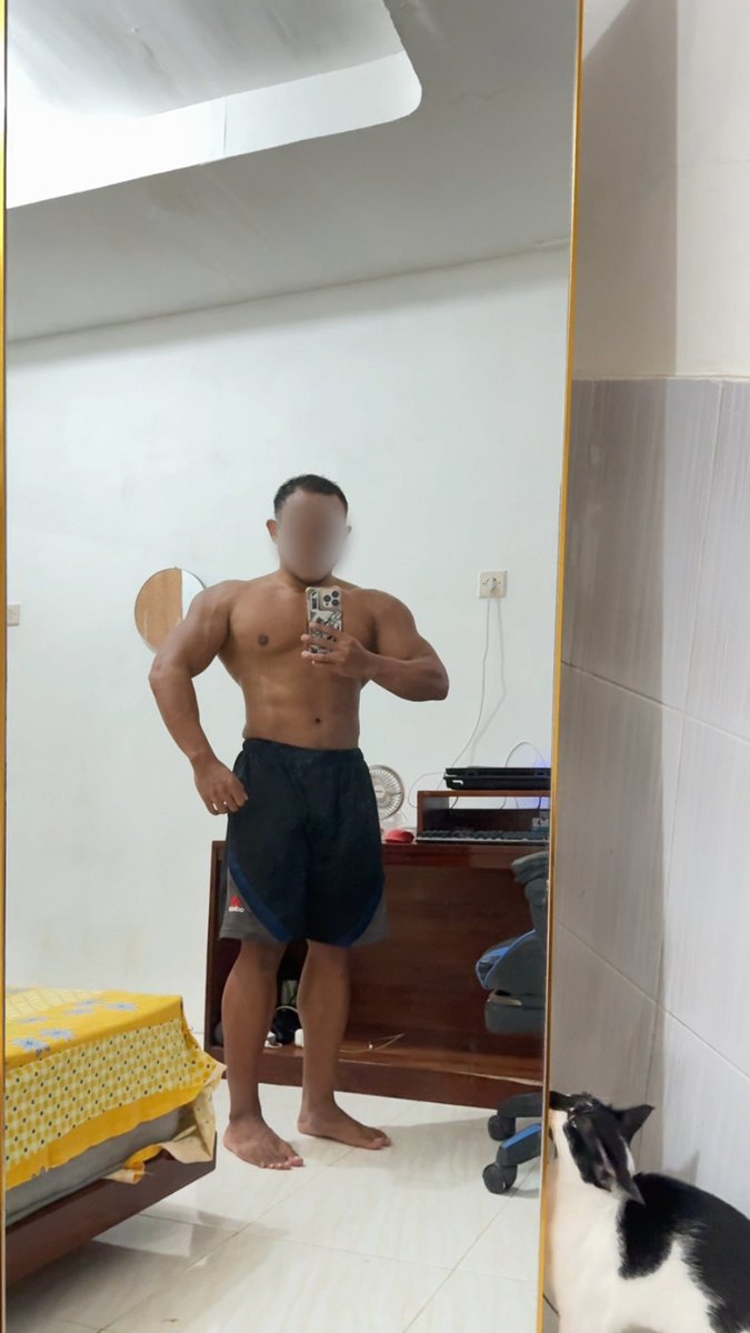 Body check. Klo udh gk ada target kayak kmren emang susah mw balik ke strict diet.