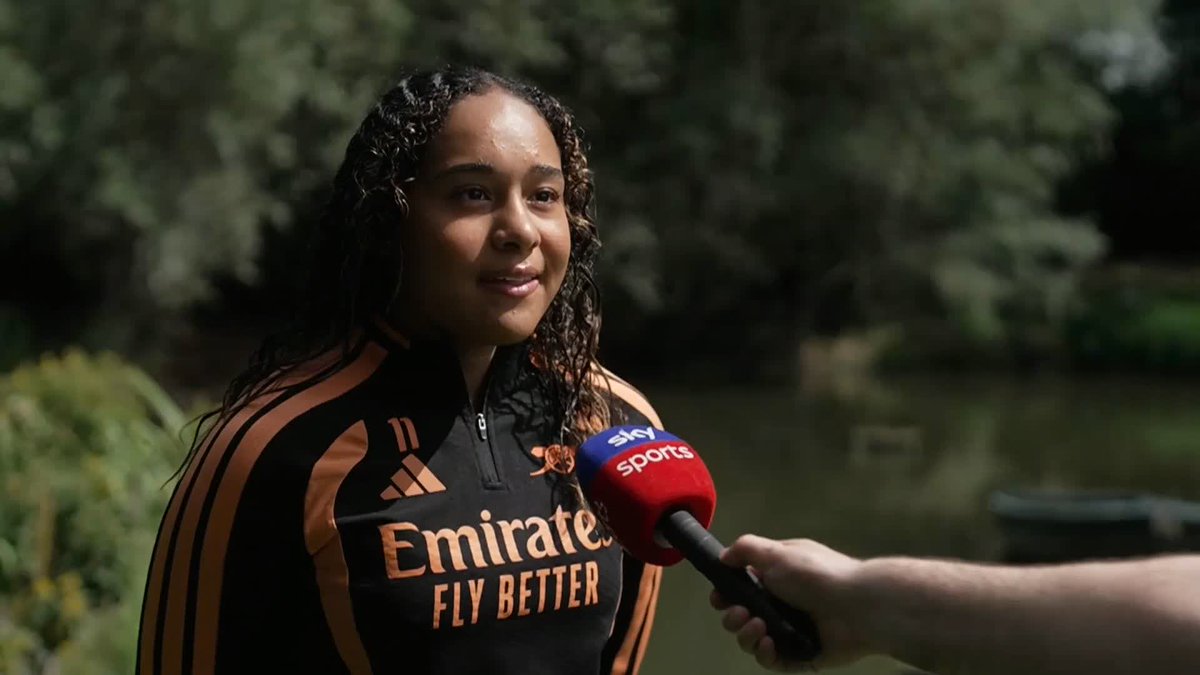 🗣️ "We are going to bring out our top form and win the league." Arsenal's Olivia Smith has made a bold prediction following the confirmation of the 26/27 WSL fixtures.